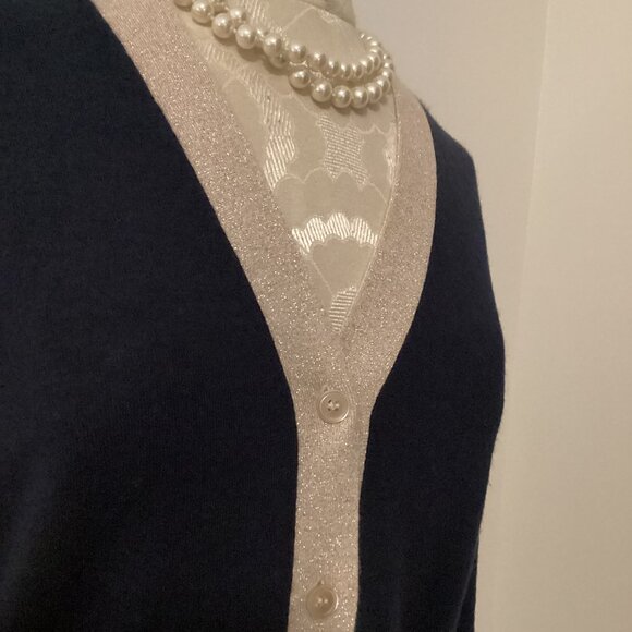 NEIMAN MARCUS CASHMERE COLLECTION V-NECK CARDIGAN S QUIET LUXURY CLASSIC MODERN - Picture 3 of 4